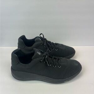 UNI Perform Mid Nursing Comfort Men’s Sneakers Shoes US 11.5 Blackout Unisex